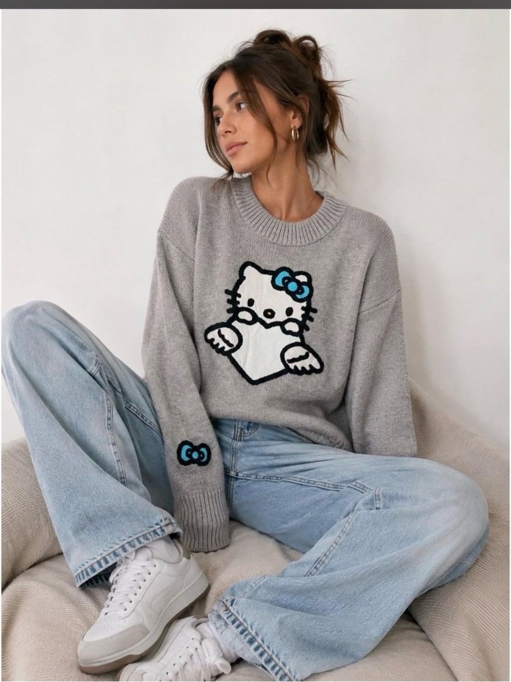 Forever 21 x Sanrio Hello Kitty Angel Oversized Graphic sweater M